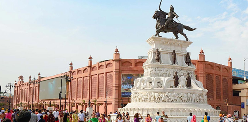 golden-temple-amritsar-self-driven-car-rental